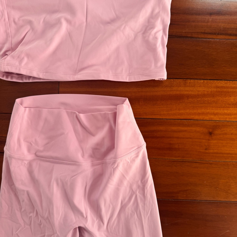 Amazon Workout Set - Picture 4 of 4